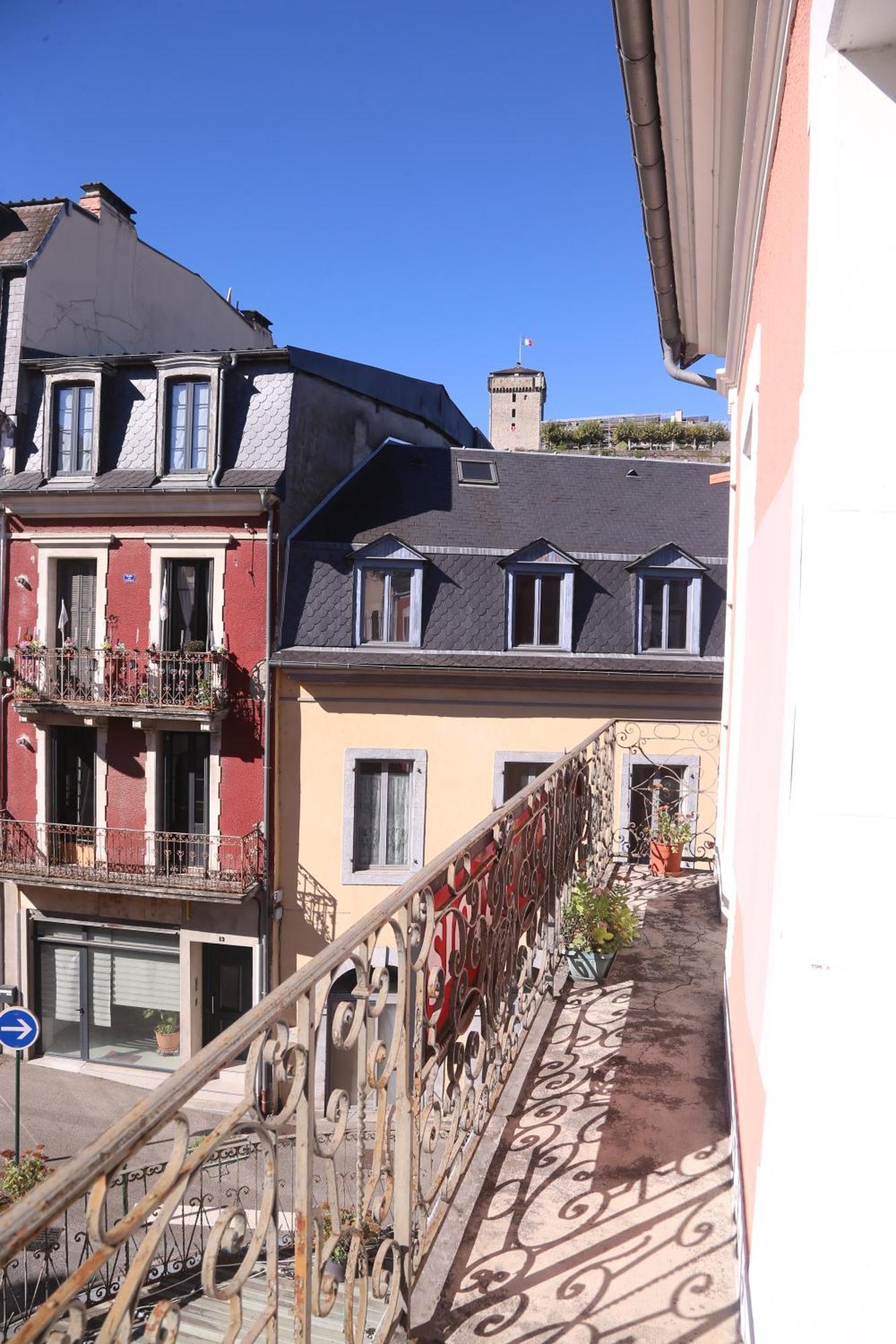 Hotel Restaurant Le Parisien Lourdes Eksteriør bilde