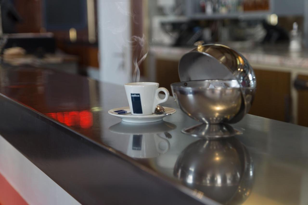 Hotel Restaurant Le Parisien Lourdes Eksteriør bilde